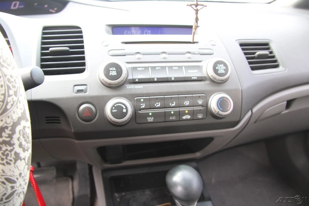 2008 Honda Civic 8th Gen - Image 16 of 21
