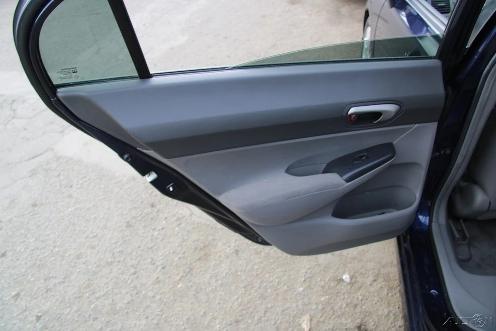 2008 Honda Civic 8th Gen - Image 18 of 21