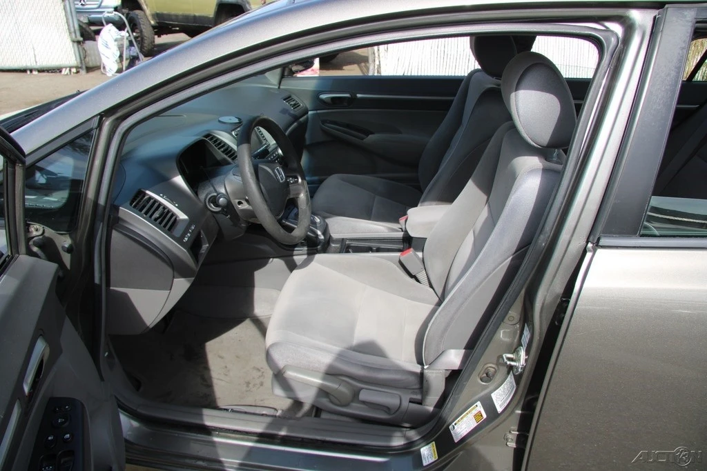 2008 Honda Civic 8th Gen - Image 14 of 21
