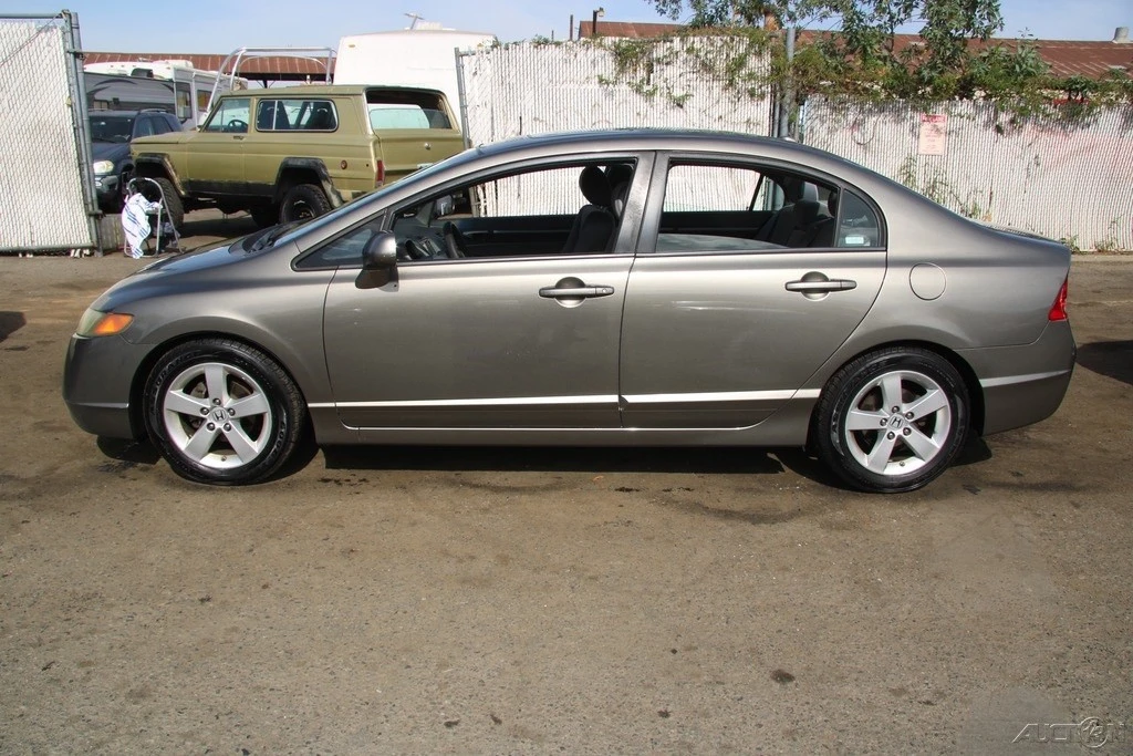 2008 Honda Civic 8th Gen - Image 3 of 21