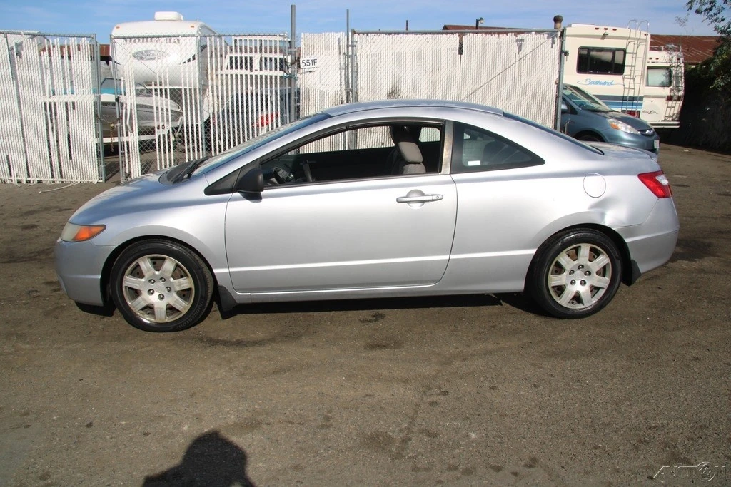 2008 Honda Civic 8th Gen - Image 3 of 21