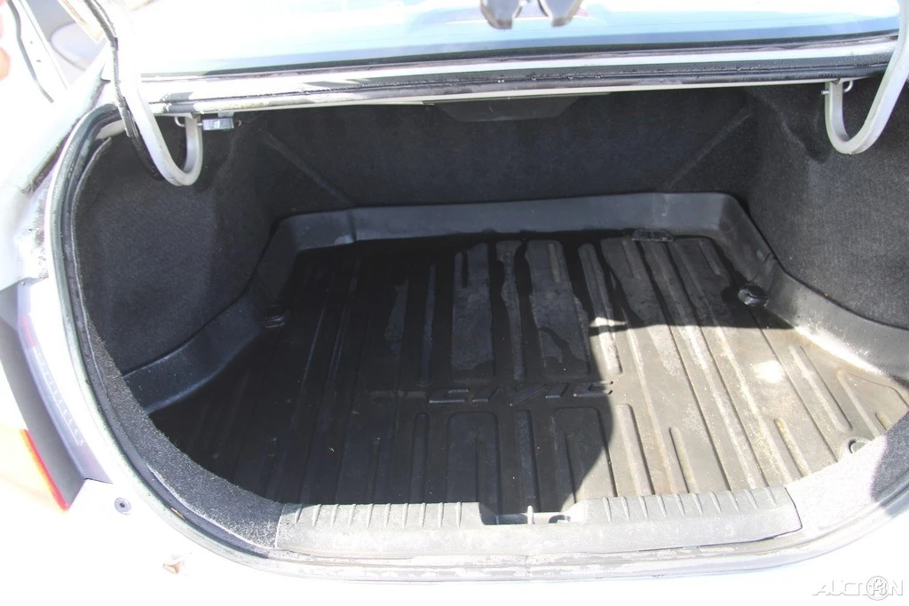 2008 Honda Civic 8th Gen - Image 19 of 21