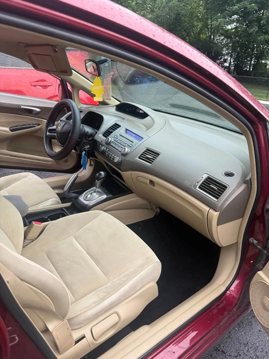 2008 Honda Civic 8th Gen - Image 3 of 9