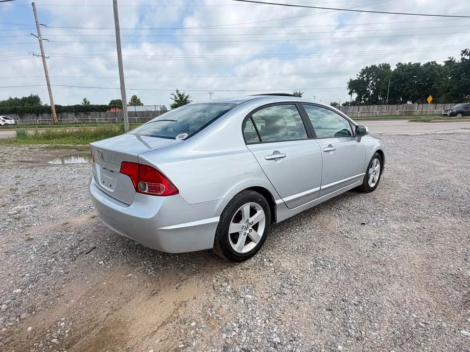 2008 Honda Civic 8th Gen - Image 3 of 11