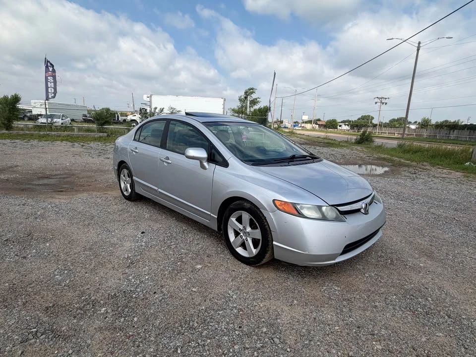 2008 Honda Civic 8th Gen - Image 2 of 11