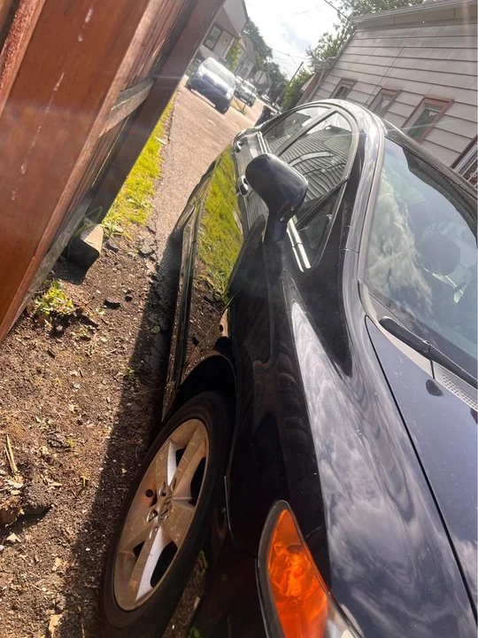 2008 Honda Civic 8th Gen - Image 3 of 8