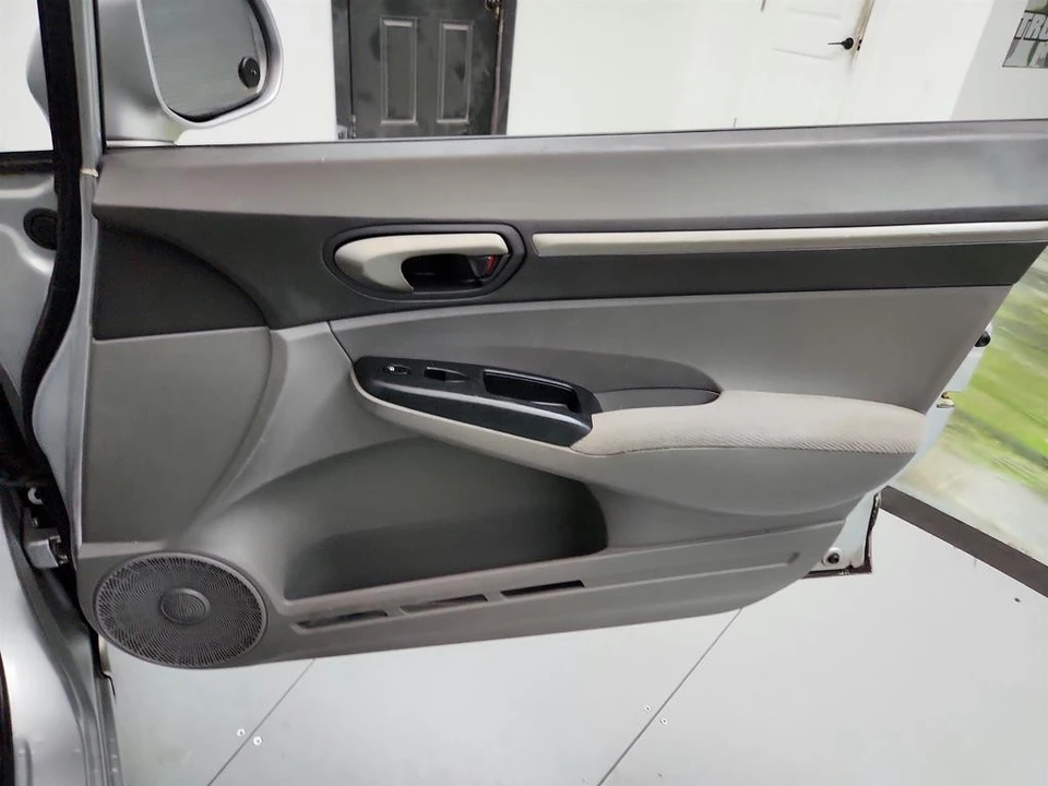 2008 Honda Civic 8th Gen - Image 26 of 31