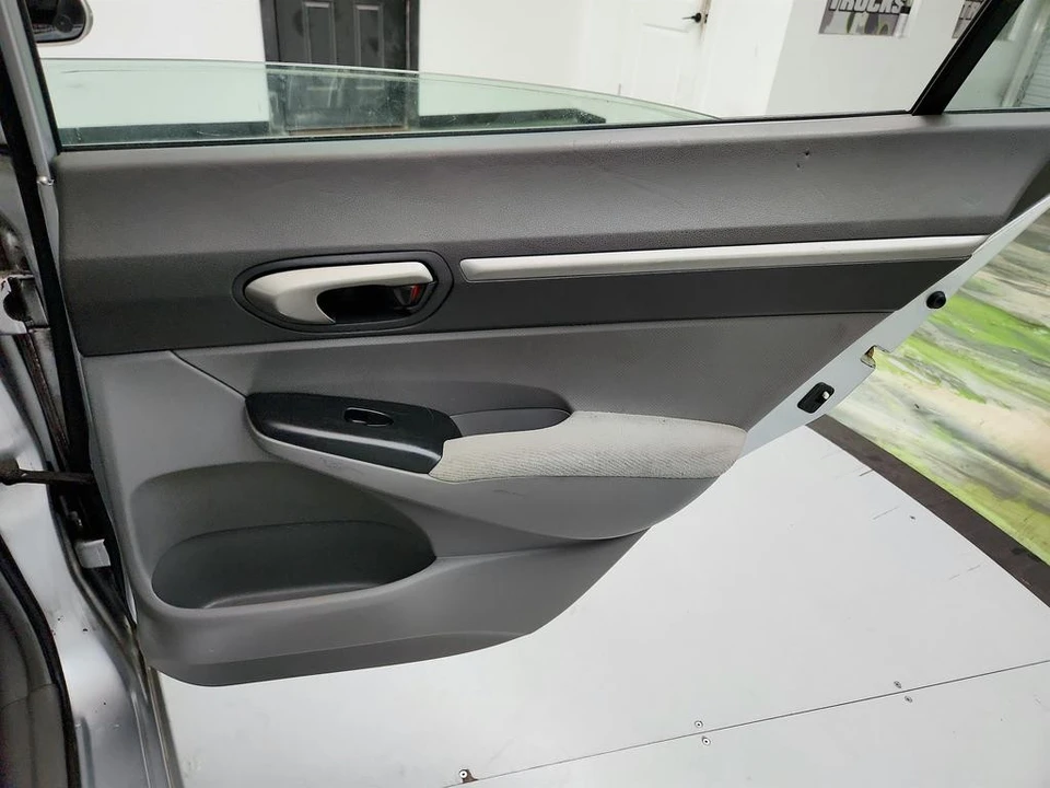 2008 Honda Civic 8th Gen - Image 27 of 31