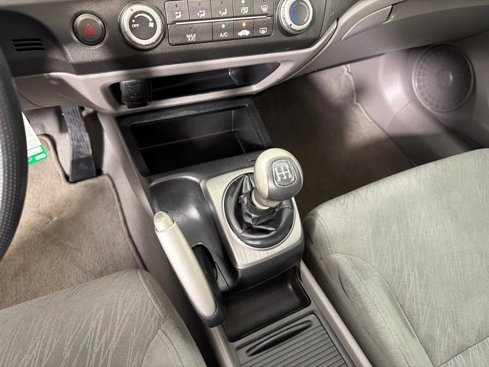 2008 Honda Civic 8th Gen - Image 15 of 21