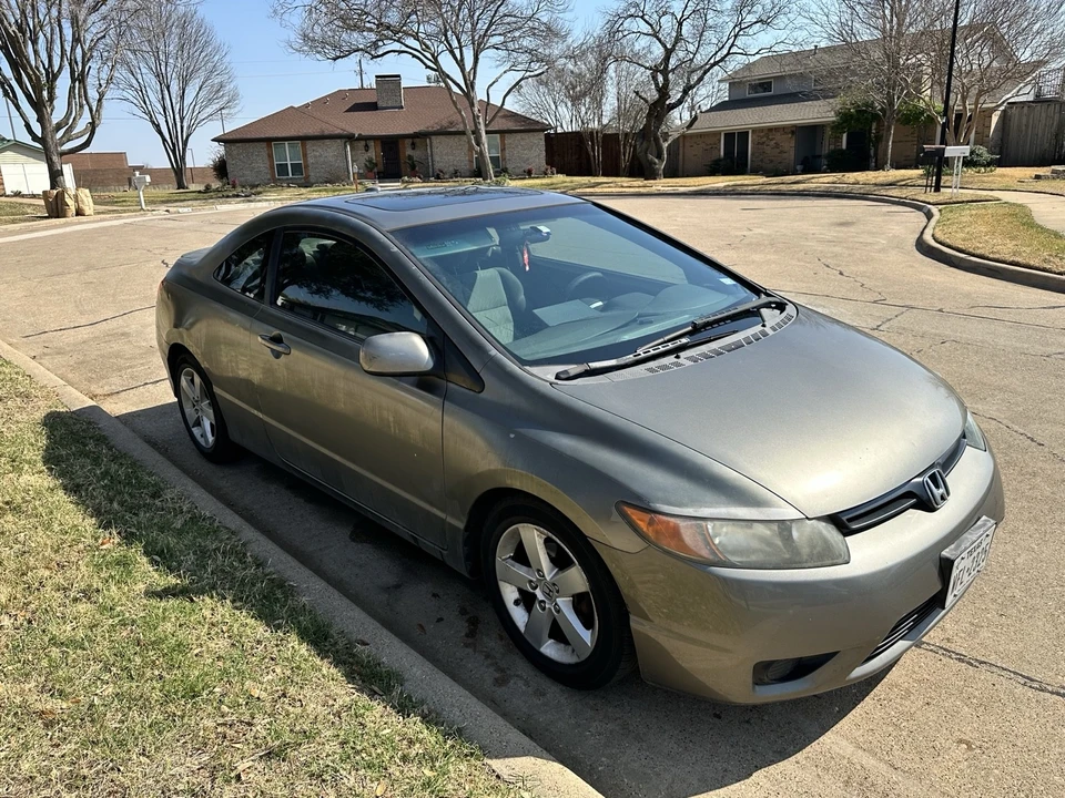 2008 Honda Civic 8th Gen - Image 2 of 12
