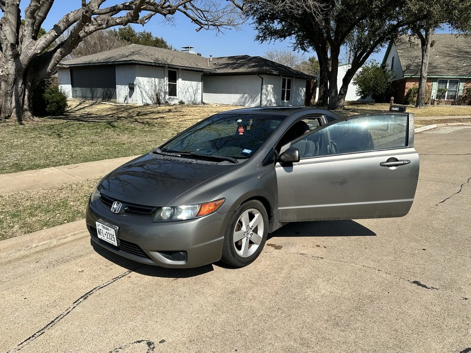 2008 Honda Civic 8th Gen - Image 3 of 12