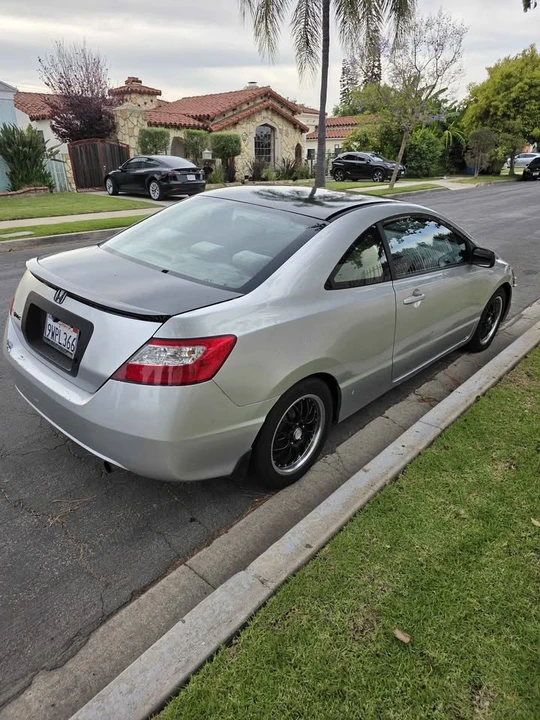 2008 Honda Civic 8th Gen - Image 5 of 9