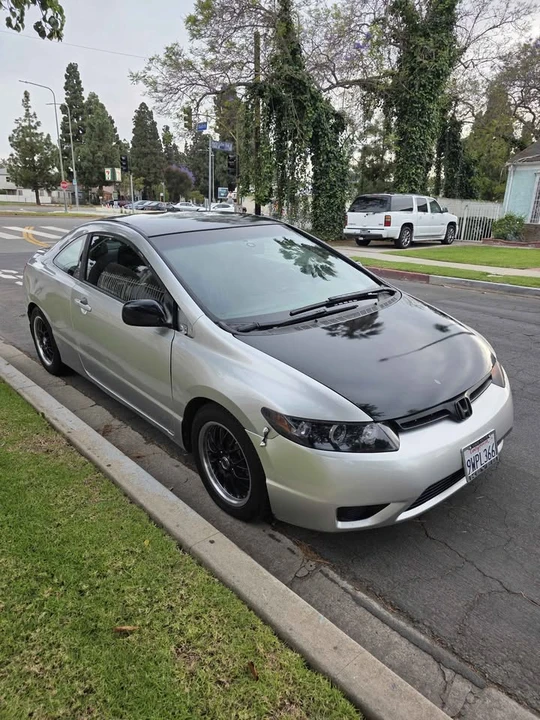 2008 Honda Civic 8th Gen - Image 2 of 9