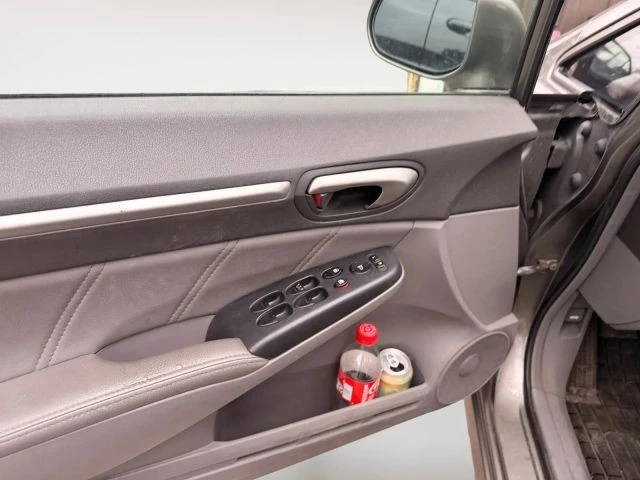 2008 Honda Civic 8th Gen - Image 9 of 10