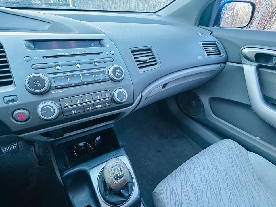 2008 Honda Civic 8th Gen - Image 17 of 21