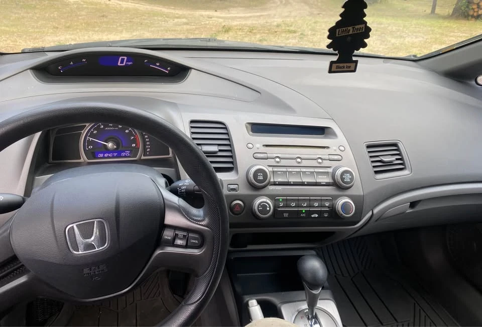 2008 Honda Civic 8th Gen - Image 8 of 10