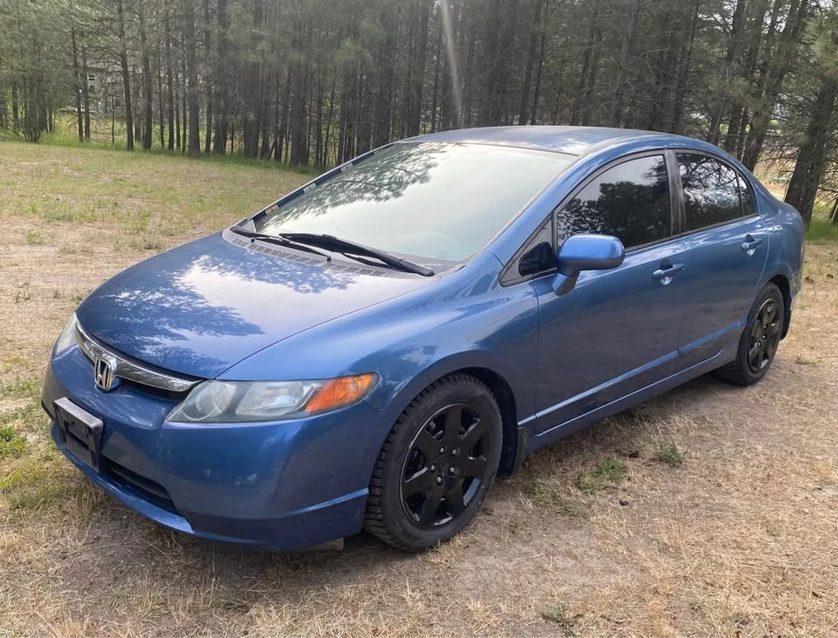 2008 Honda Civic 8th Gen - Image 4 of 10