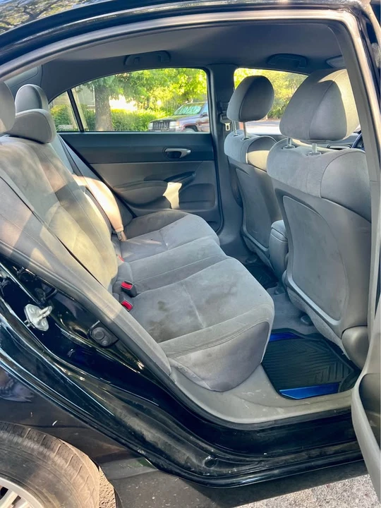 2008 Honda Civic 8th Gen - Image 2 of 17