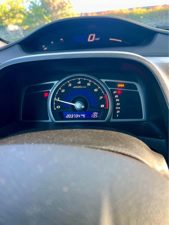 2008 Honda Civic 8th Gen - Image 5 of 17