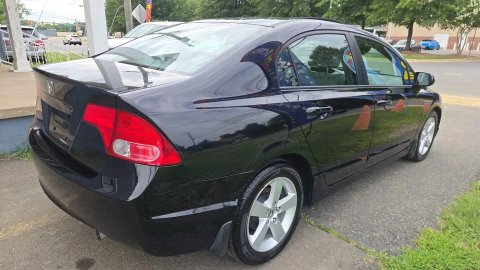 2008 Honda Civic 8th Gen - Image 4 of 15