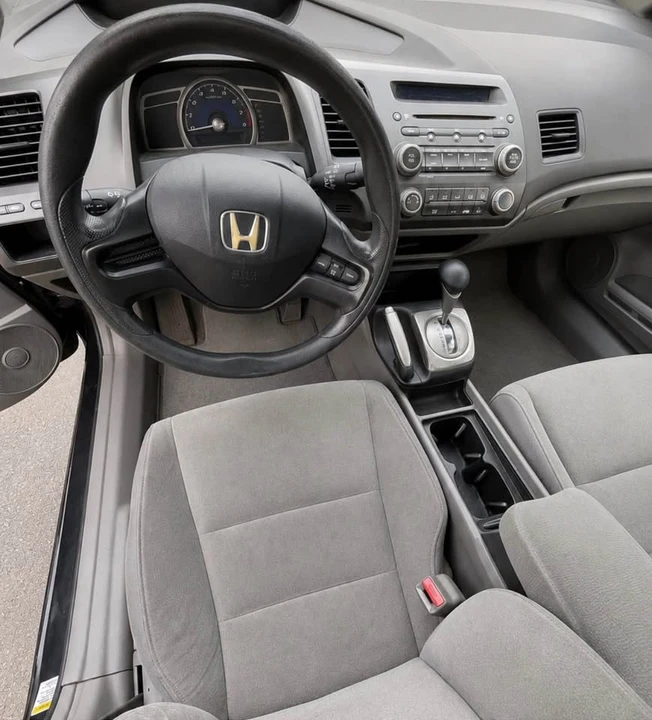 2008 Honda Civic 8th Gen - Image 3 of 4