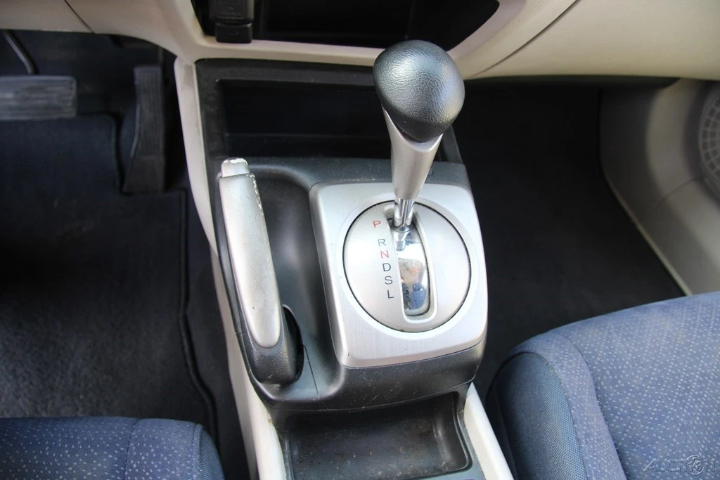 2008 Honda Civic 8th Gen - Image 17 of 21