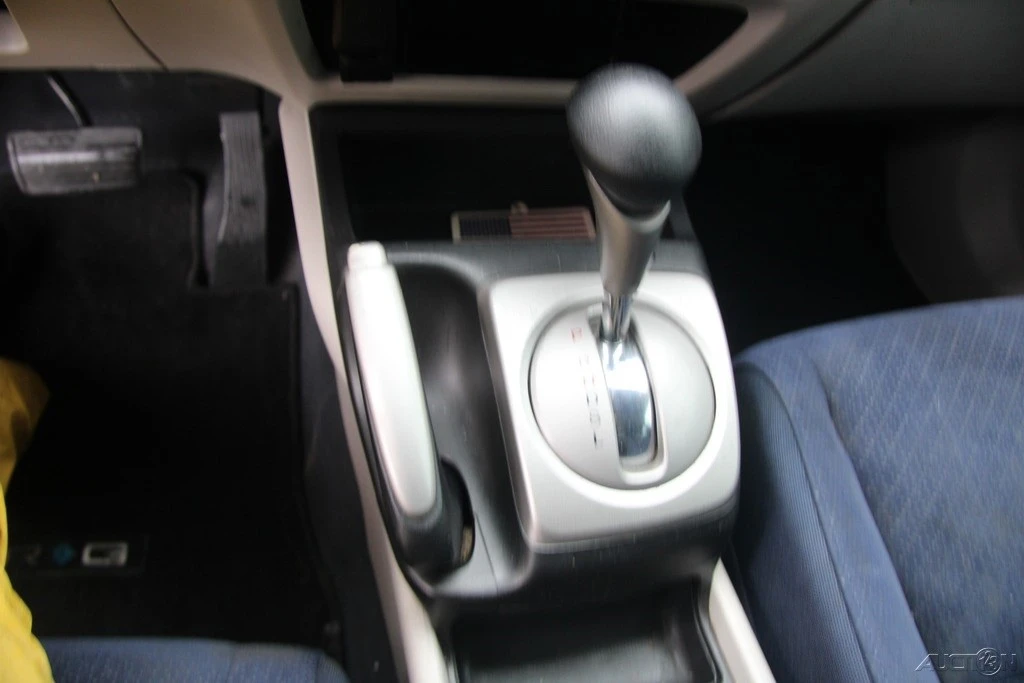 2008 Honda Civic 8th Gen - Image 17 of 21