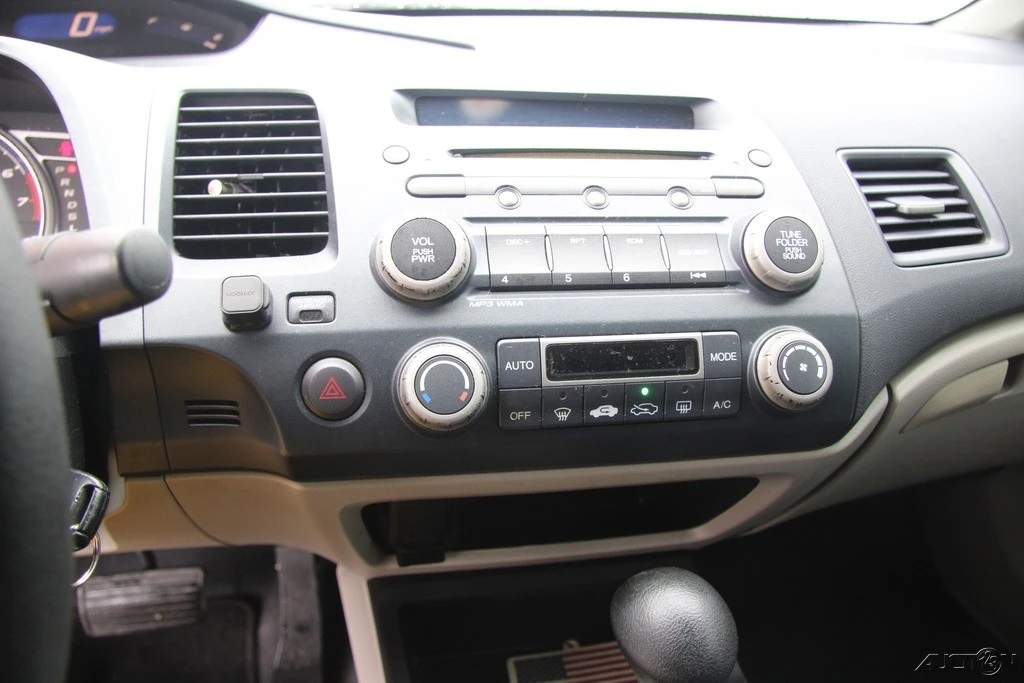 2008 Honda Civic 8th Gen - Image 16 of 21