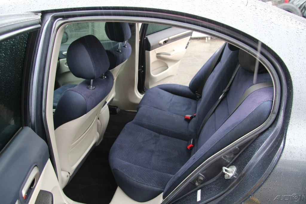 2008 Honda Civic 8th Gen - Image 19 of 21
