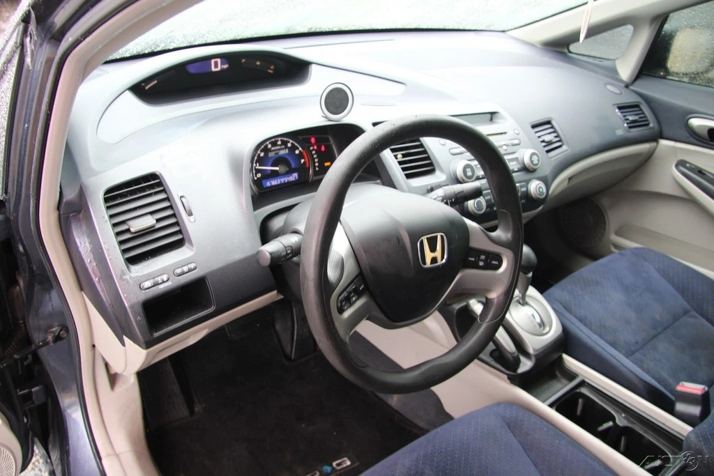 2008 Honda Civic 8th Gen - Image 13 of 21