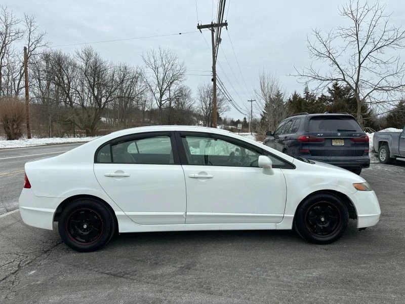 2008 Honda Civic 8th Gen - Image 8 of 12