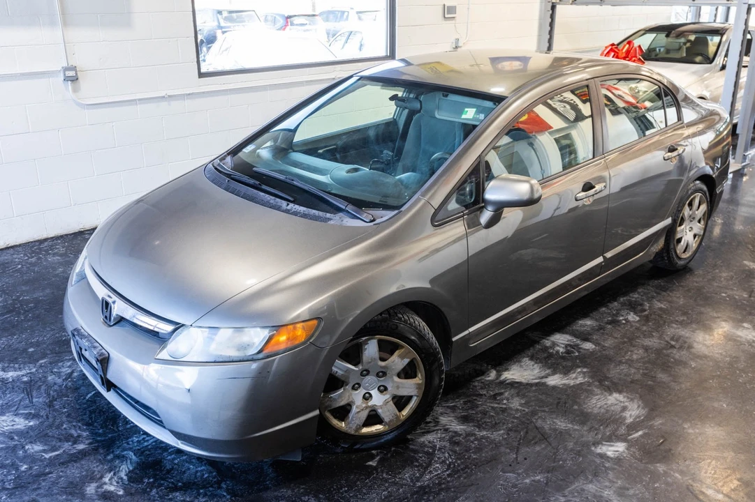 2008 Honda Civic 8th Gen - Image 2 of 31