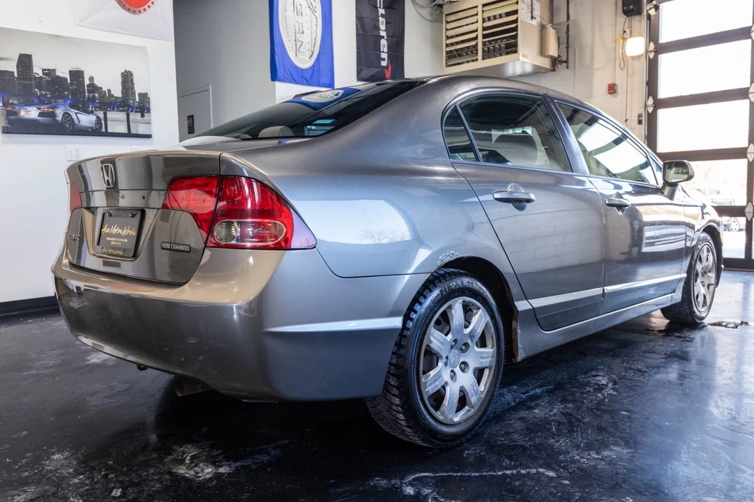 2008 Honda Civic 8th Gen - Image 10 of 31
