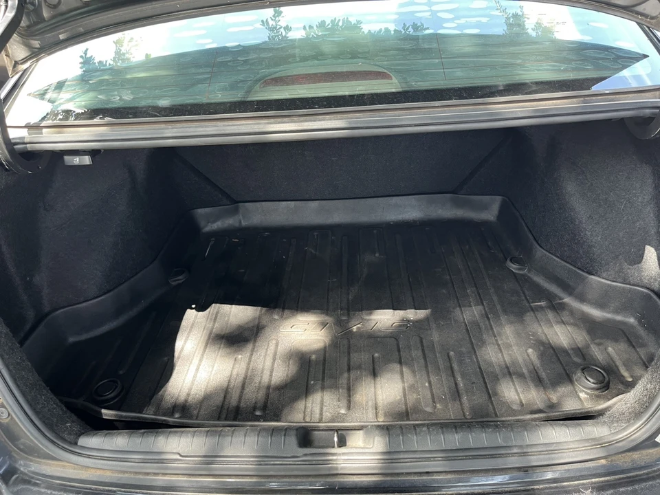 2008 Honda Civic 8th Gen - Image 8 of 12