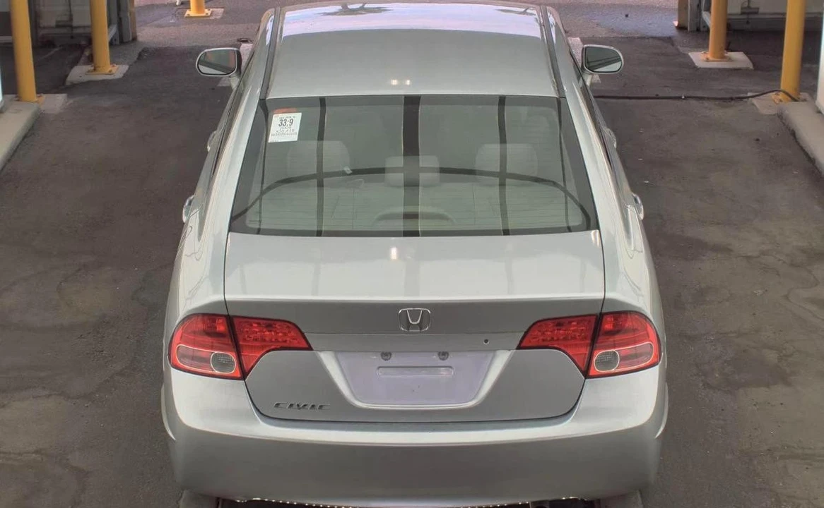 2008 Honda Civic 8th Gen - Image 5 of 13