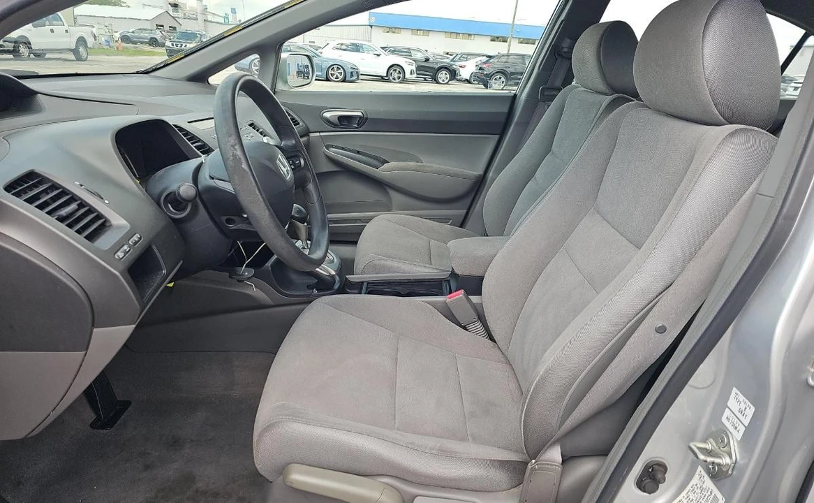 2008 Honda Civic 8th Gen - Image 7 of 13