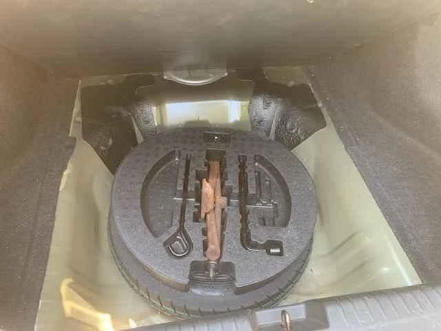 2008 Honda Civic 8th Gen - Image 8 of 9