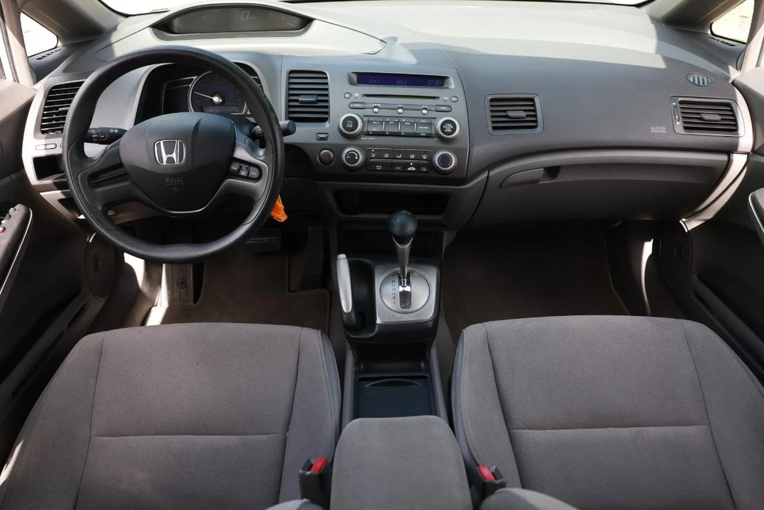 2008 Honda Civic 8th Gen - Image 2 of 31