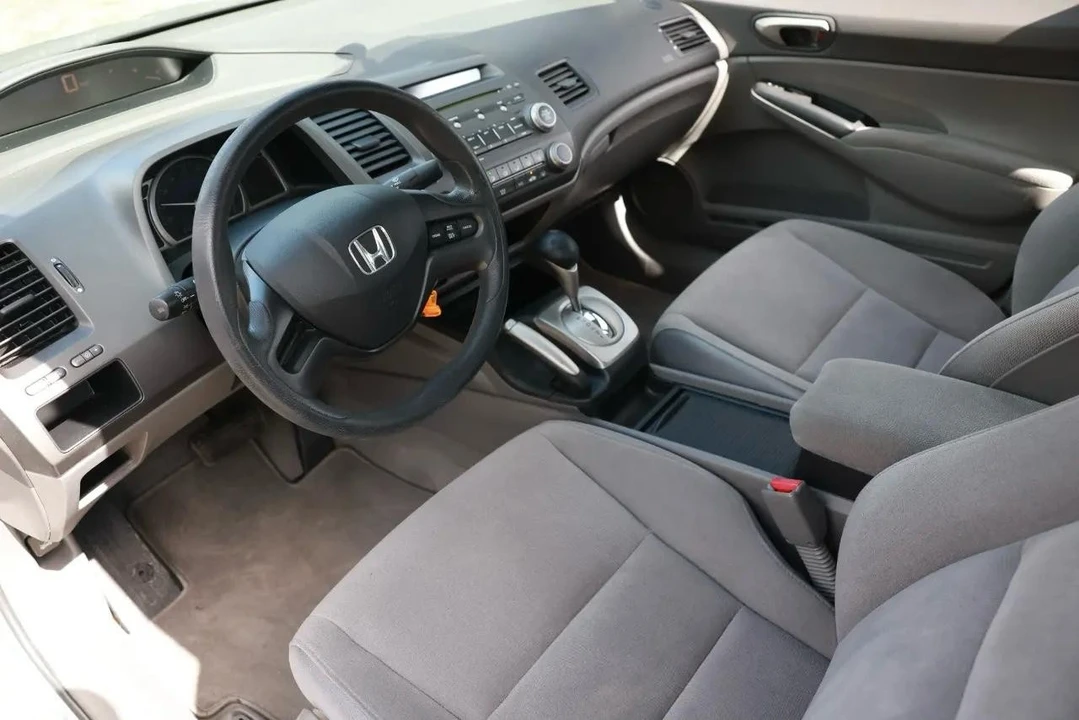 2008 Honda Civic 8th Gen - Image 4 of 31