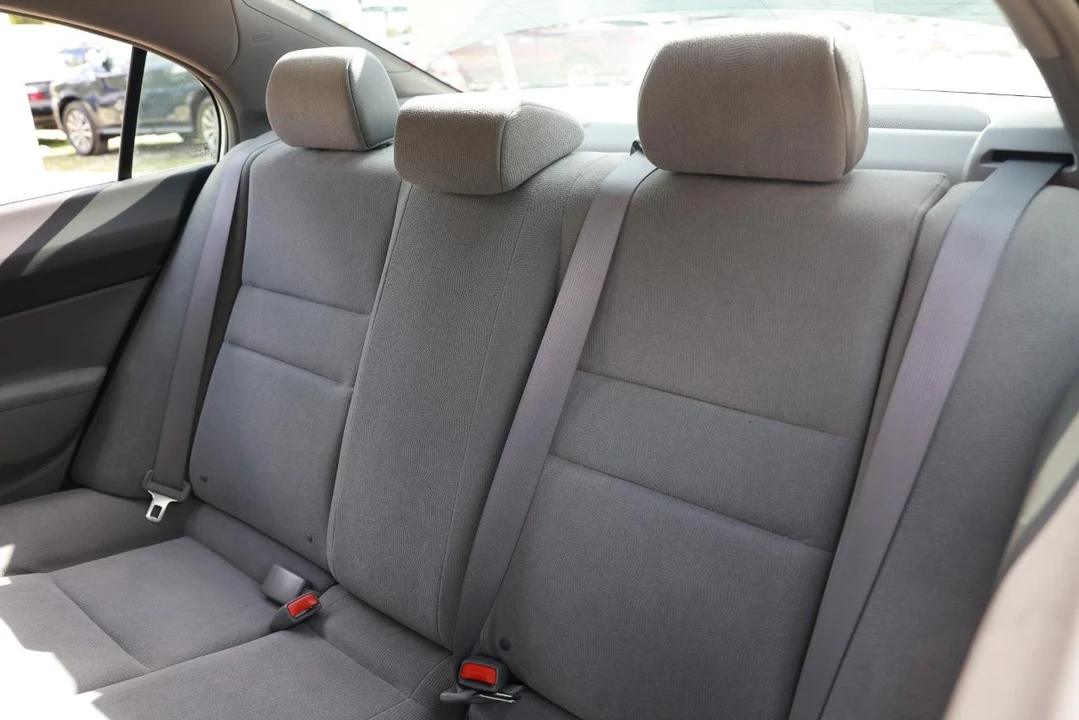 2008 Honda Civic 8th Gen - Image 8 of 31