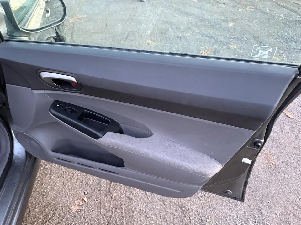 2008 Honda Civic 8th Gen - Image 17 of 20