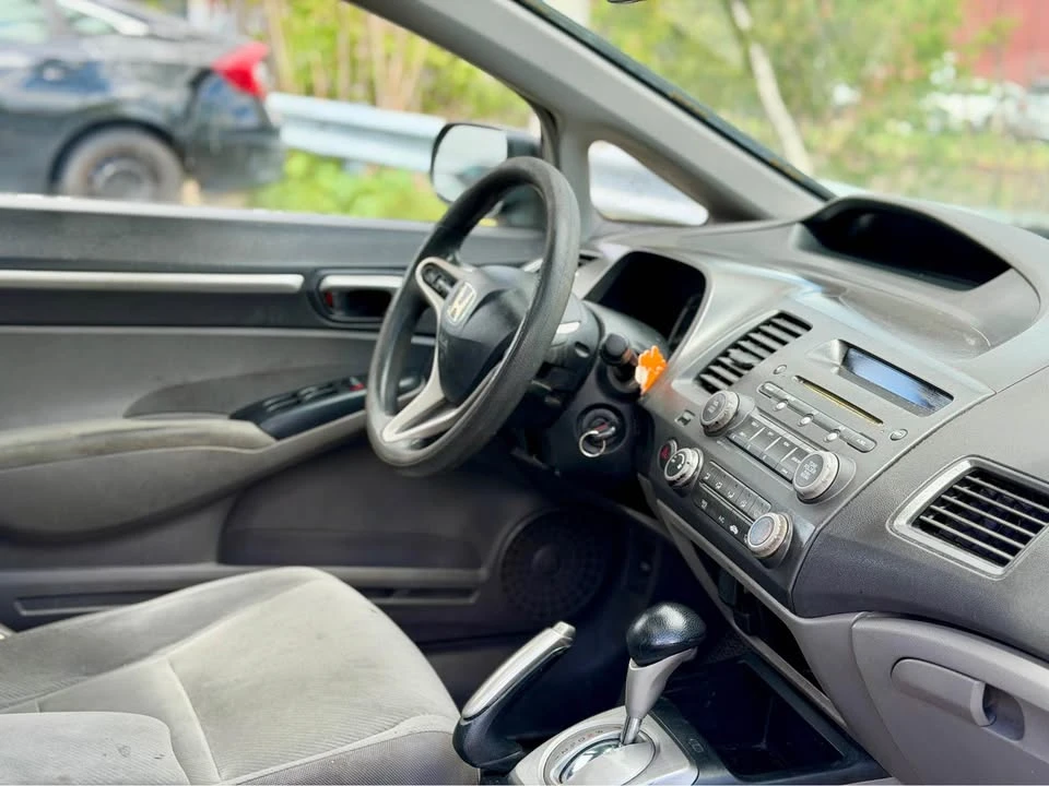 2008 Honda Civic 8th Gen - Image 14 of 16