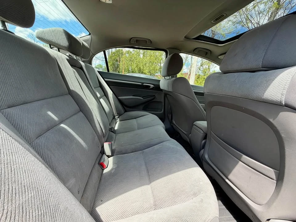 2008 Honda Civic 8th Gen - Image 9 of 16