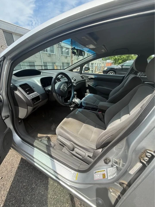 2008 Honda Civic 8th Gen - Image 9 of 10