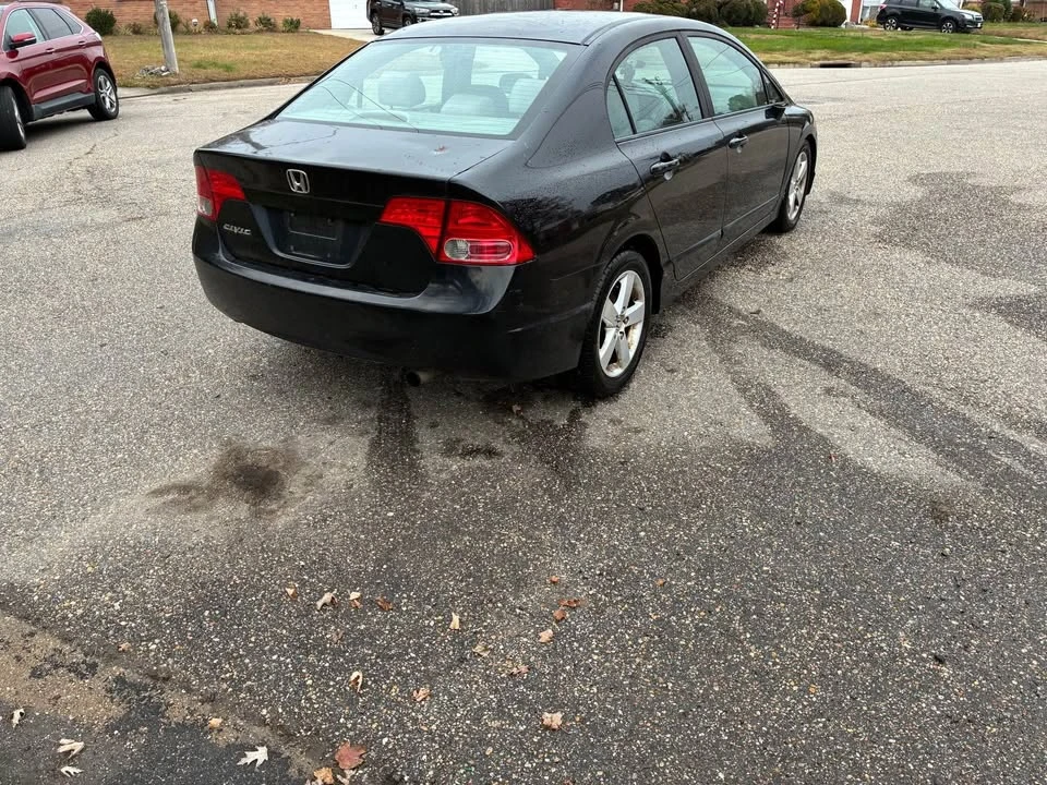 2008 Honda Civic 8th Gen - Image 2 of 5