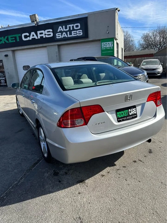 2008 Honda Civic 8th Gen - Image 4 of 11