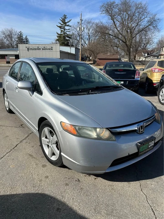 2008 Honda Civic 8th Gen - Image 2 of 11