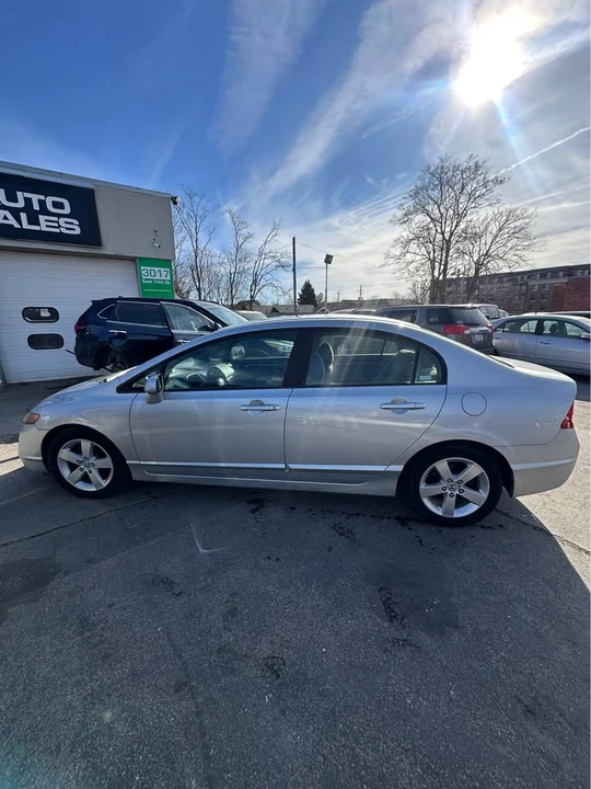 2008 Honda Civic 8th Gen - Image 6 of 11