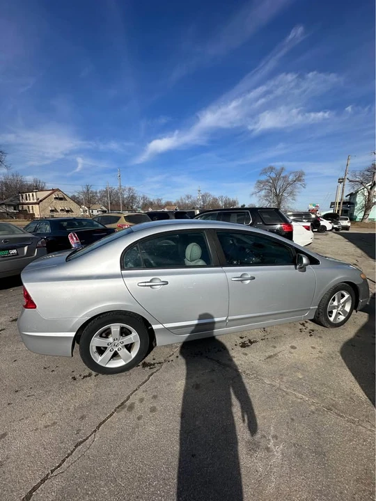 2008 Honda Civic 8th Gen - Image 7 of 11