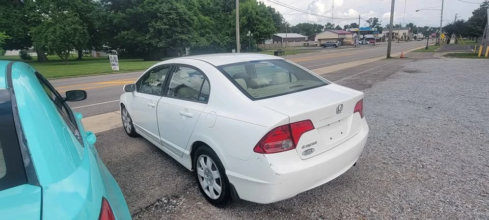 2008 Honda Civic 8th Gen - Image 3 of 7